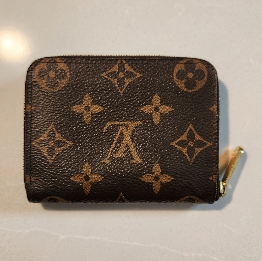 Louis Vuitton Monogram Zippy Coin Purse